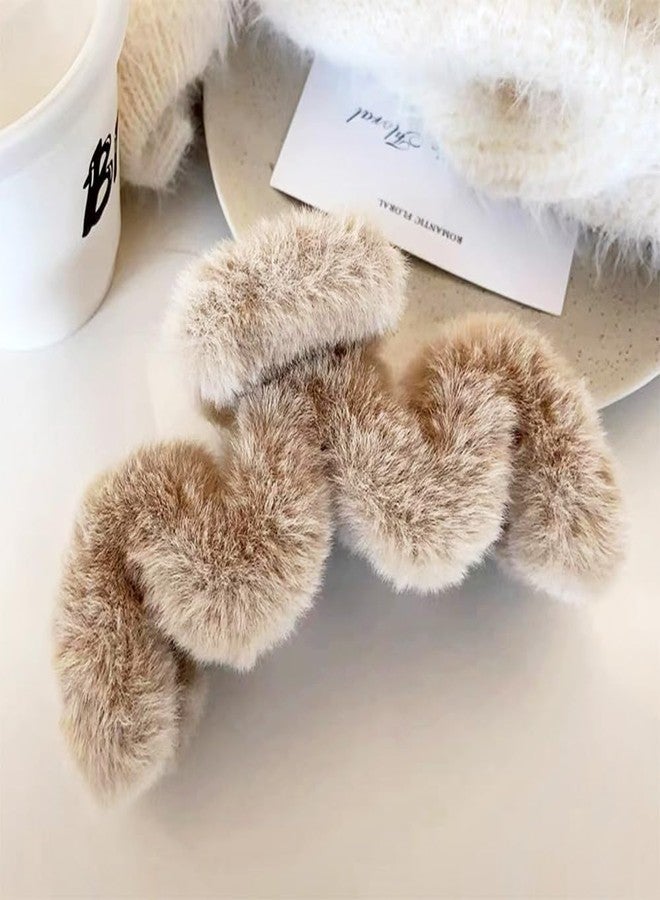 IPEWOEF 3Pcs Fuzzy Large Faux Fur M-Shaped Hair Claws Winter Plush Fluffy Wave Claw Clips - Image 5